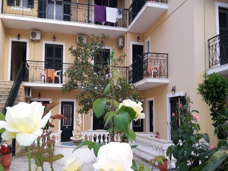 Elli Marina Studios And Apartments Бенитсес Экстерьер фото