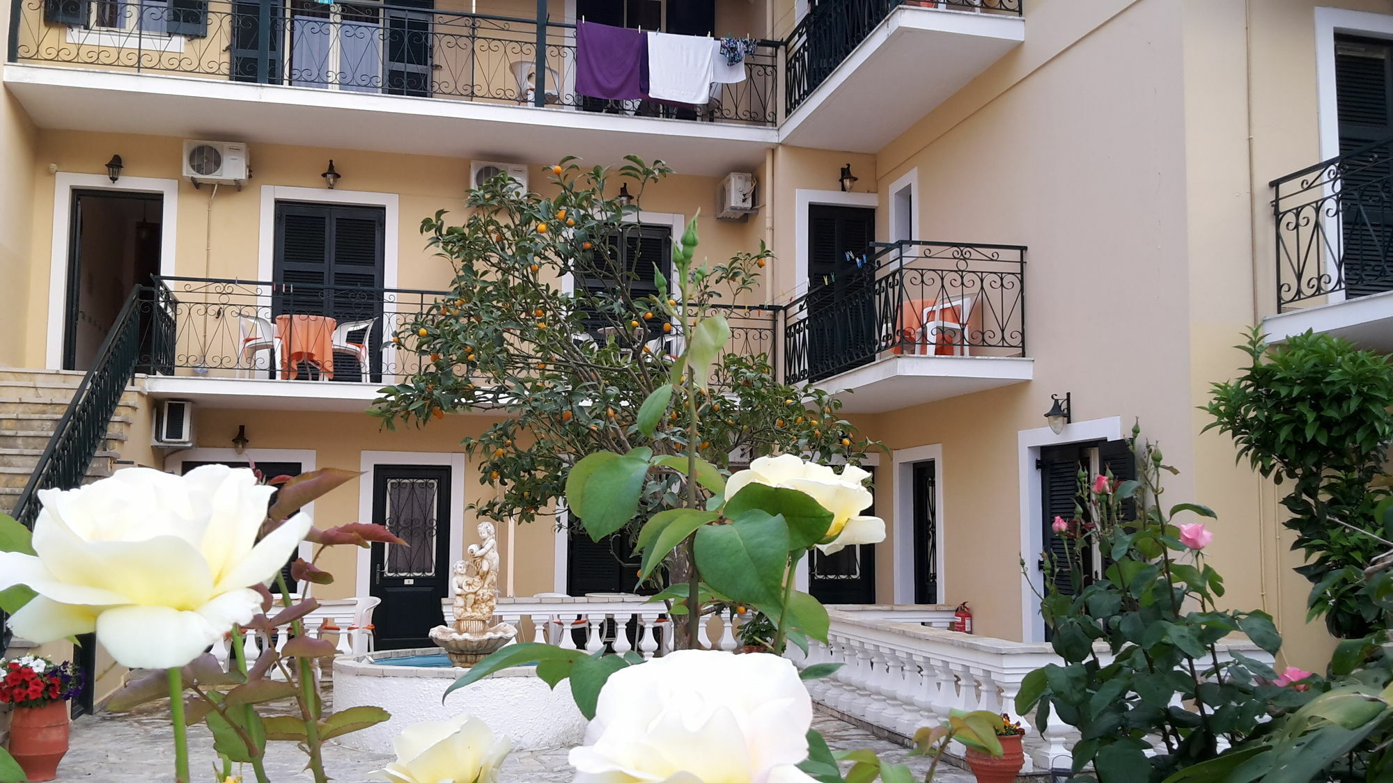 Elli Marina Studios And Apartments Бенитсес Экстерьер фото